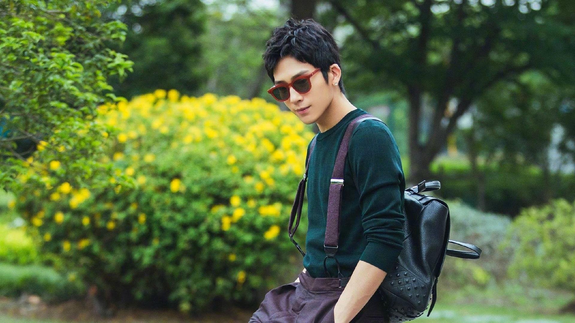 德甲全场焦点：攻防对抗中的精彩瞬间，德甲现场