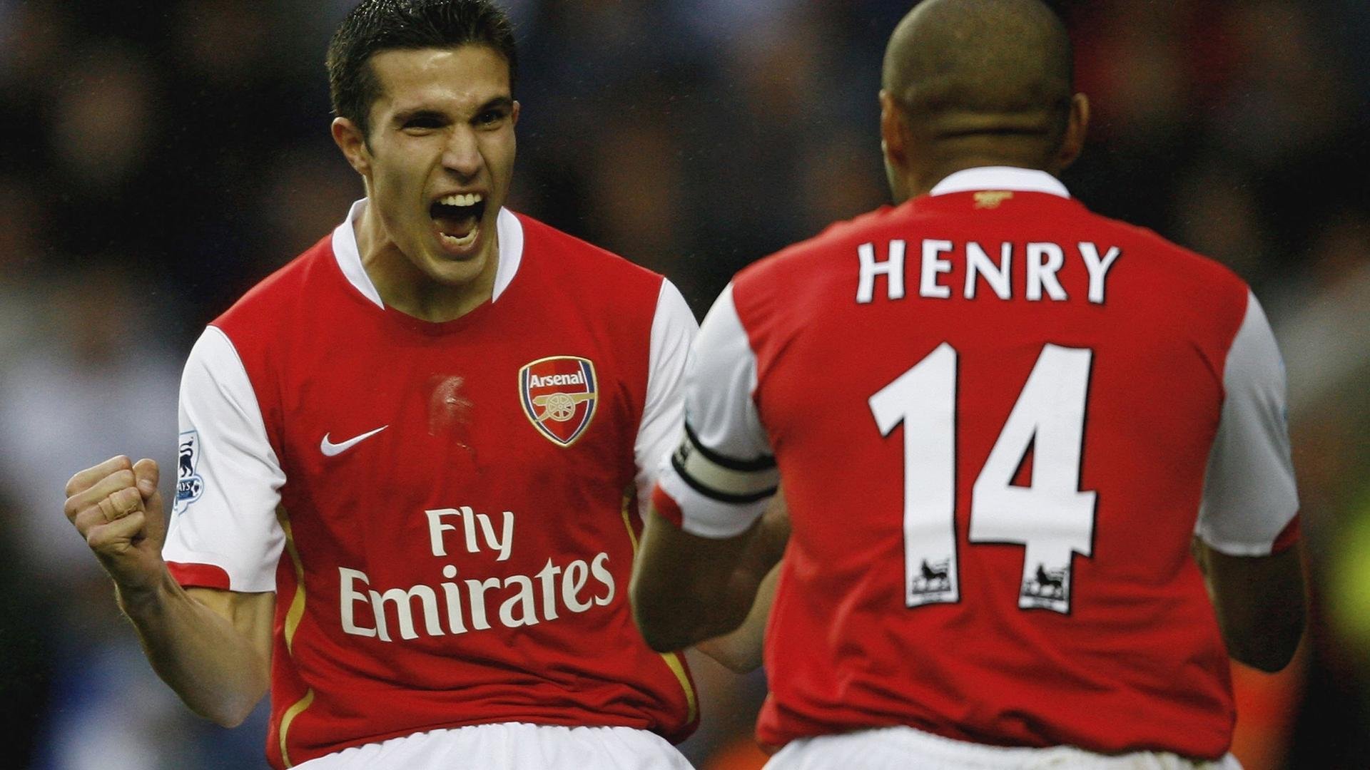 英超争冠形势重燃激情,曼城与阿森纳斗志高昂全力争胜,曼城和阿森纳